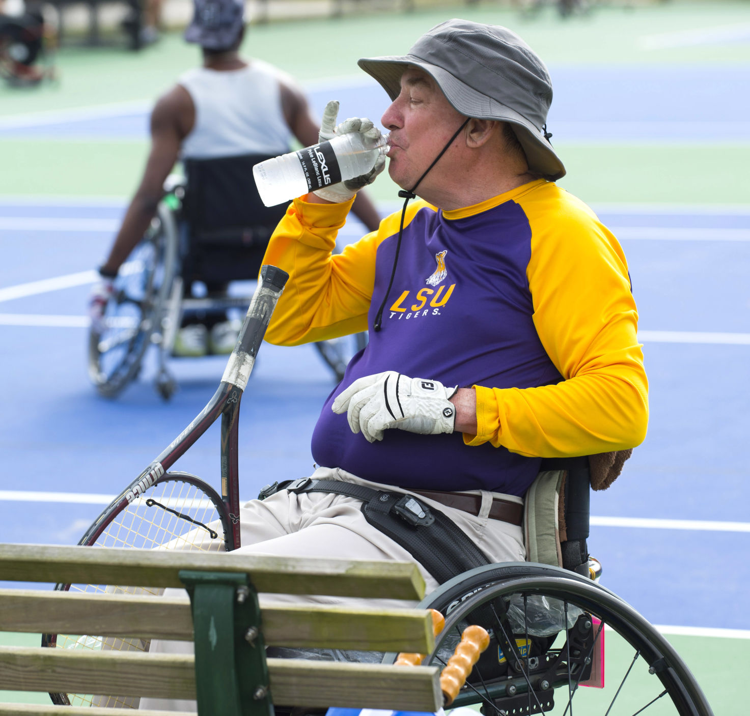 BR.wildartwheelchairtennis440.adv